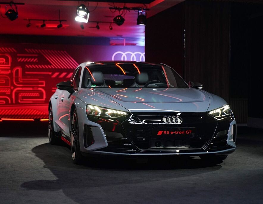 Audi etron  xe SUV chạy điện ăn khách nhất châu Âu  VnExpress